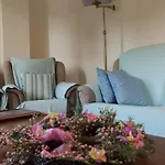Mirabuenos Apartment *